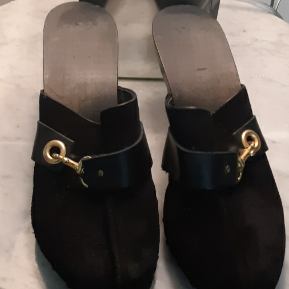 Coach clogs